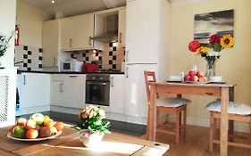 Bright, Modern 1 Bedroom Apartment, Uplands, Swansea